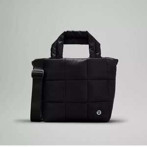 NWT Lululemon Quilted Grid Tote Mini Black 5L